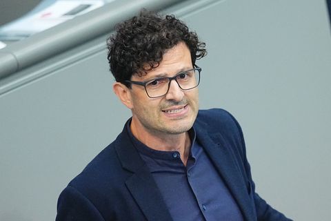 Der Bundestagsabgeordnete Luigi Pantisano möchte Linken-Vorsitzender werden. (Archivbild) Foto: Michael Kappeler/dpa