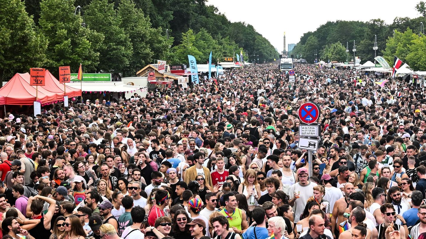 Der Berliner CSD beginnt in diesem Jahr bereits mit einer Demonstration am Vorabend der großen Parade. (Archivbild) Foto: Bernd