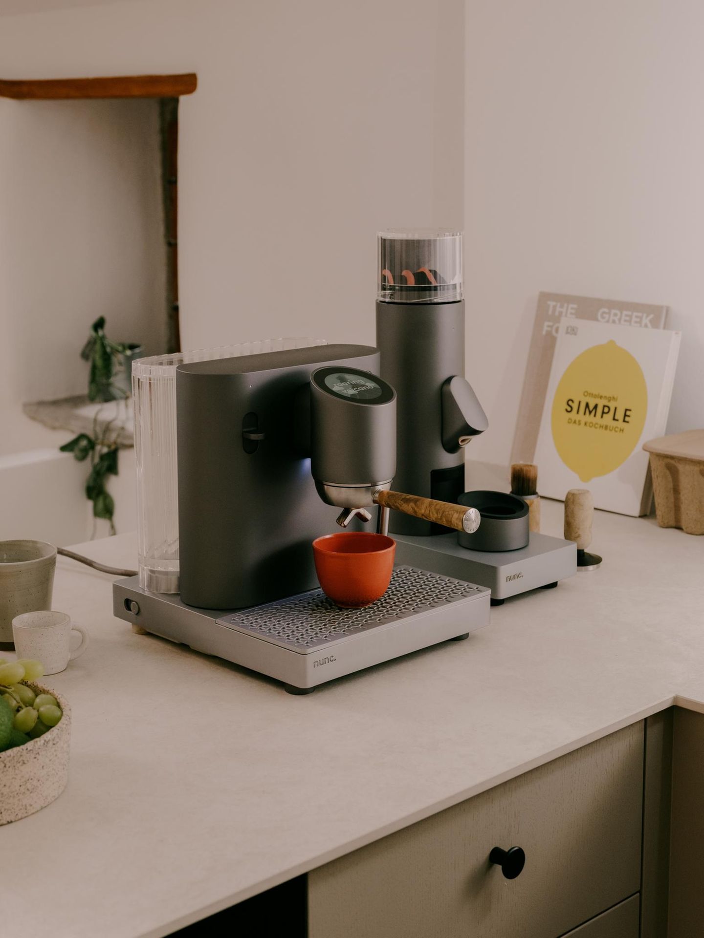 Siebträgermaschine mit Mahlwerk