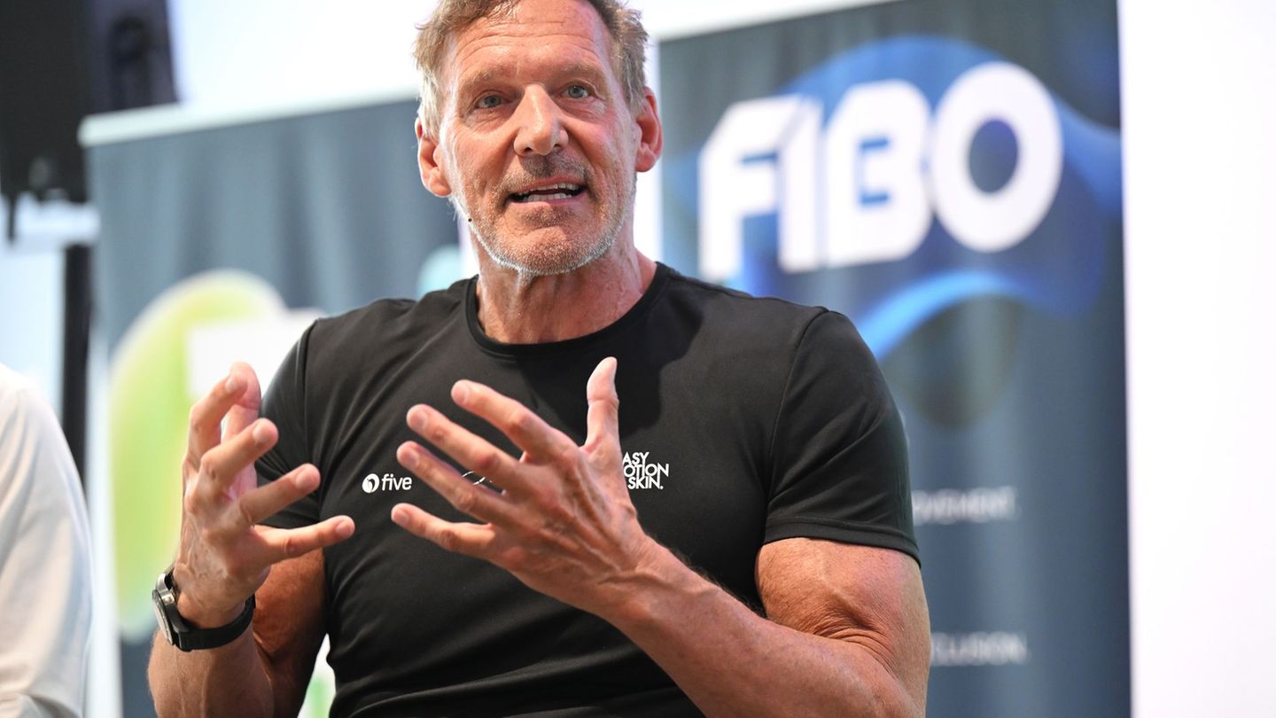 "Du willst dich auch noch mit 70 bücken und den Schuh zumachen können, ohne dabei Rückenschmerzen zu bekommen", sagt Hollywood-S