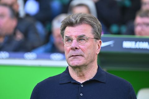 Dieter Hecking bezieht Stellung zu Hasskommentaren gegen Union-Trainerin Eta. (Archivbild) Foto: Swen Pförtner/dpa