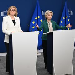 EU-Kommissionspräsidentin Ursula von der Leyen und ihre Vize Henna Virkkunen