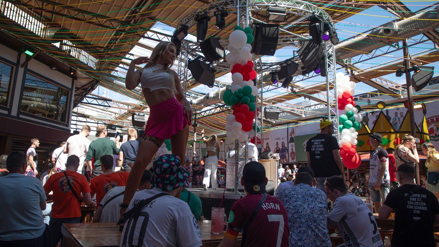 Partymusik: Diese Ballermann-Songs sollten Fans kennen