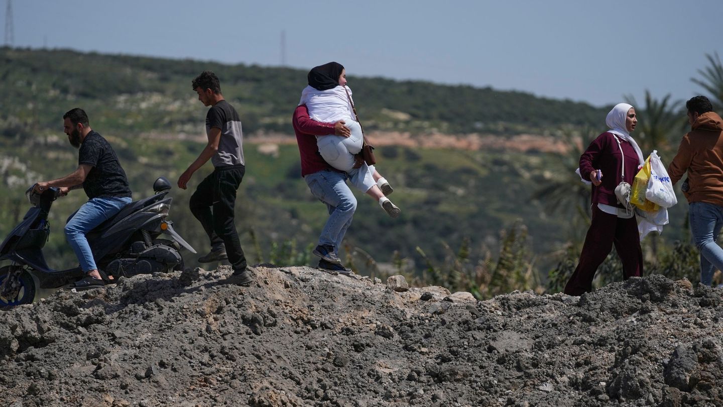 Konflikt in Nahost: Zehntägige Libanon-Waffenruhe tritt in Kraft