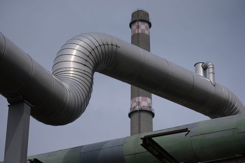 Industrielle Abwärme gilt als wichtiger Baustein für eine klimafreundliche Fernwärmeversorgung. (Archivbild) Foto: Sebastian Wil