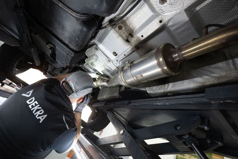 Dekra legt beim Umsatz zu. (Archivbild) Foto: Marijan Murat/dpa