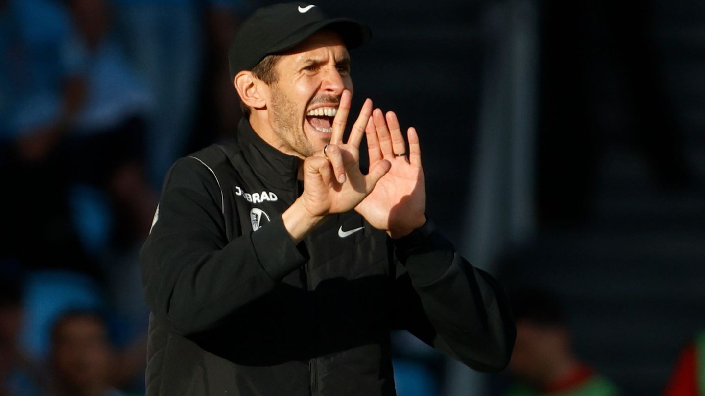 Erst im zweiten Jahr Chefcoach des SC: Julian Schuster. Foto: Lalo R. Villar/AP/dpa