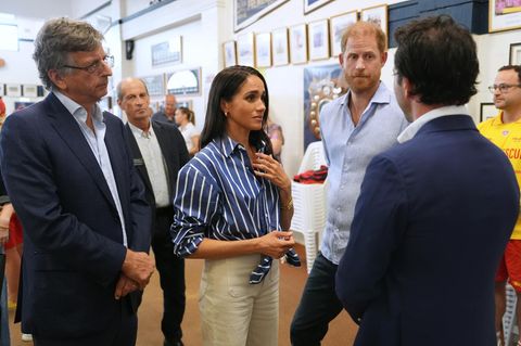 Meghan und Harry sprechen mit einem Überlebenden des Bondi-Anschlags