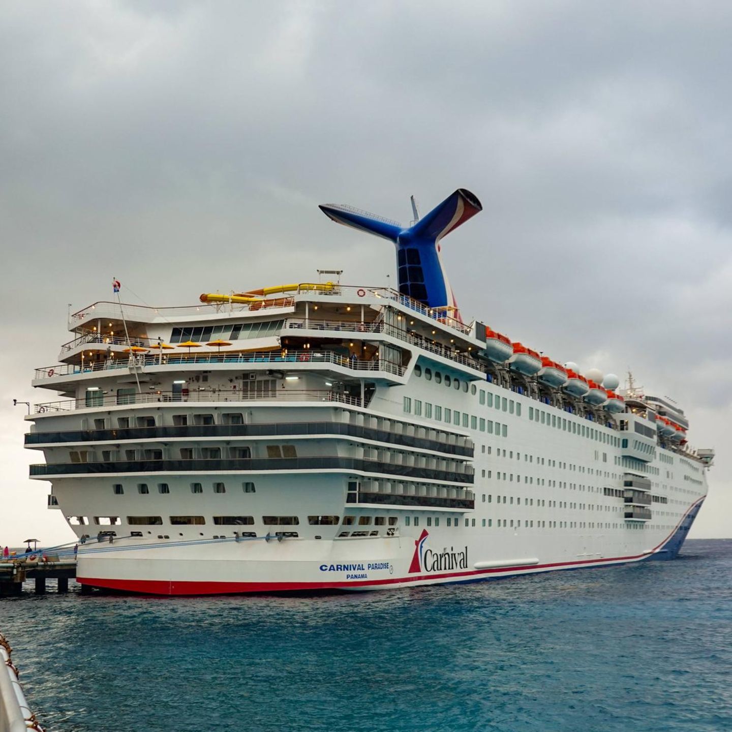 Auf einer Kreuzfahrt des Anbieters Carnival verletzte sich die 45-jährige Frau