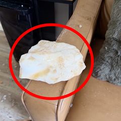 Ein großes Loch in der Decke