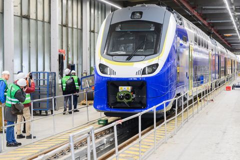 Die Lieferung der neuen Alstom-Züge vom Typ Coradia Max ist zu einer jahrelangen Posse geworden. (Archivbild) Foto: Julian Strat