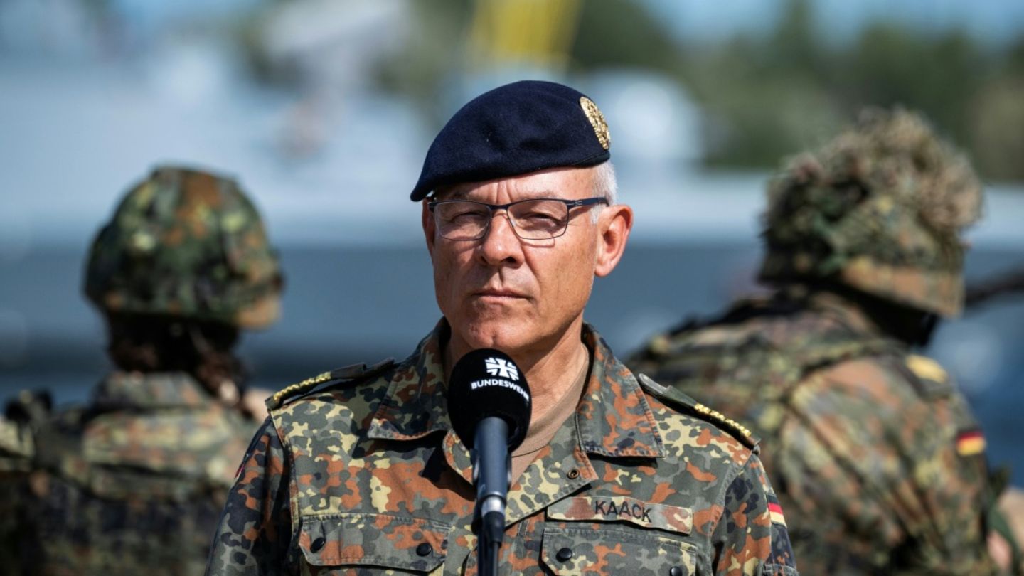 Marine-Inspekteur Kaack