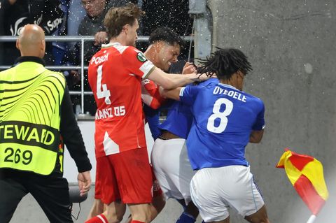 Amiri sorgt für Massengerangel vor Gästeblock