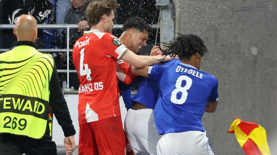 Amiri sorgt für Massengerangel vor Gästeblock