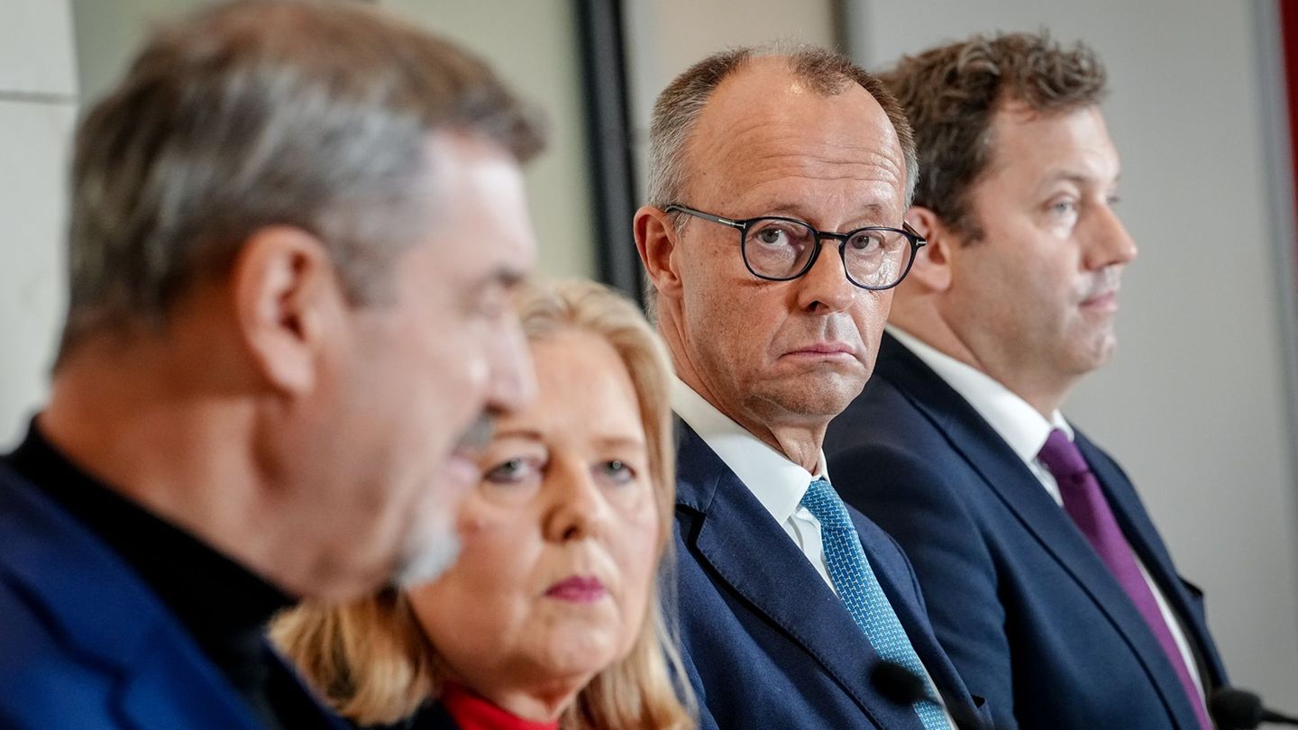 Die angekündigten Maßnahmen haben die Bürger nicht überzeugt. (Archivbild) Foto: Kay Nietfeld/dpa