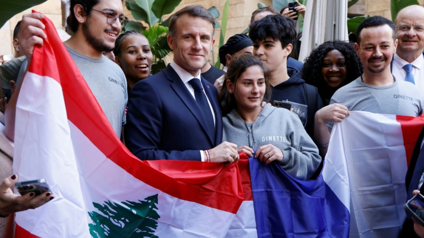 Emmanuel Macron in Beirut