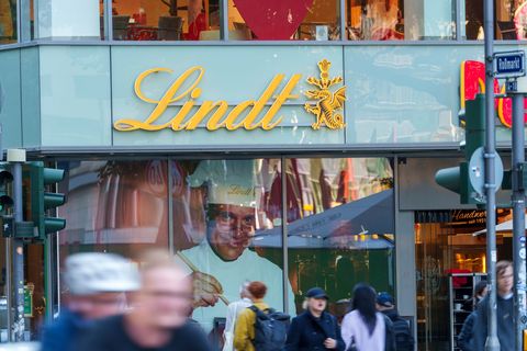 Lindt zählt zu den bekanntesten Schokoladenherstellern. Foto: Andreas Arnold/dpa