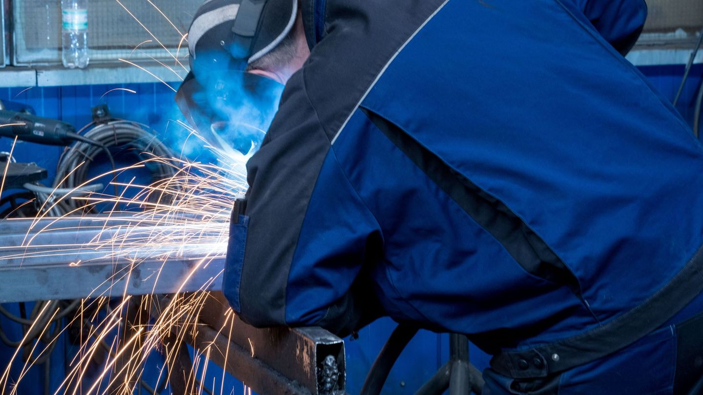 Nach Ansicht des Präsidenten des Sächsischen Handwerkstages halten wirtschaftliche Unsicherheiten und Bürokratieanforderungen ju