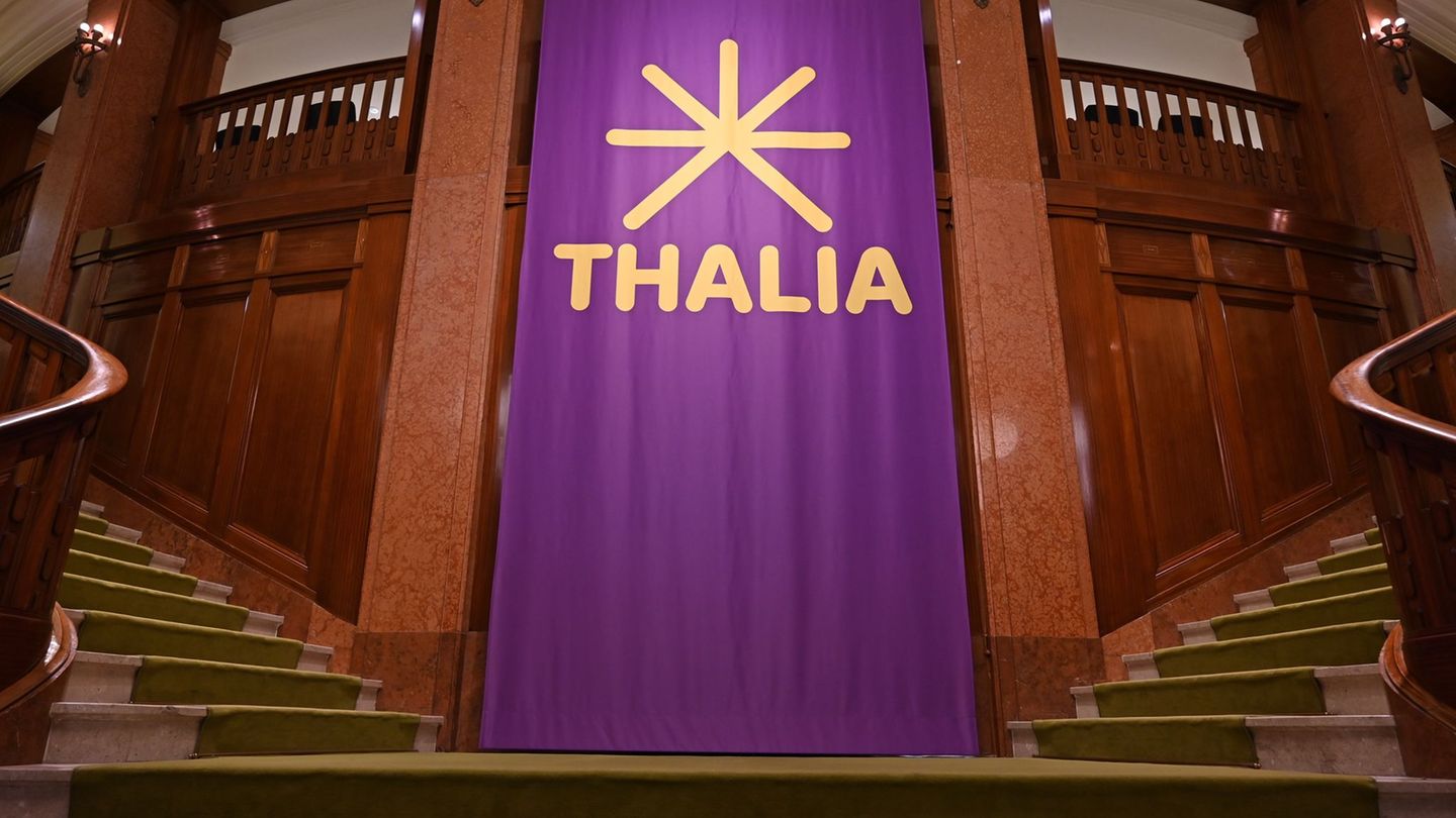 Wie das Thalia Theater Hamburg in die kommende Spielzeit starten will, hat das Team am Freitag vorgestellt. (Archivbild) Foto: D