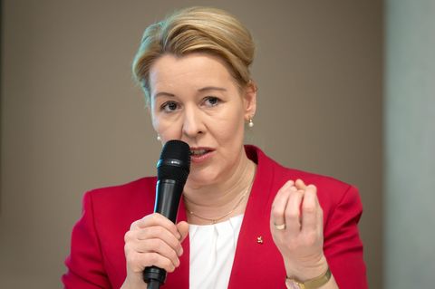 Wirtschaftssenatorin Franziska Giffey hofft für 2026 auf ein Wirtschaftswachstum in Berlin von 1,8 Prozent. (Archivbild) Foto: S
