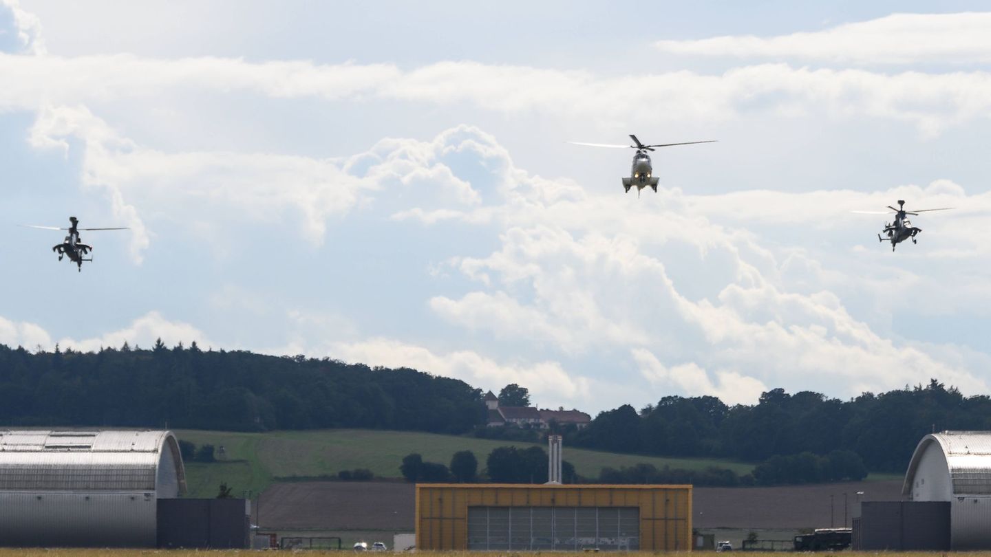 Es werde versucht, das Übungsgebiet stetig zu wechseln. (Archivbild) Foto: Swen Pförtner/dpa