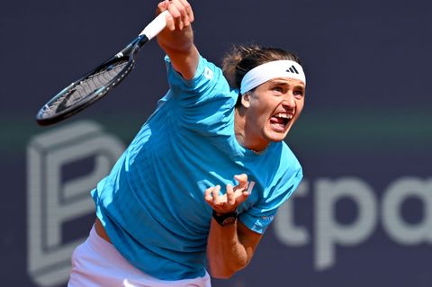 Alexander Zverev in Aktion bei den BMW Open von München. Foto: Sven Hoppe/dpa