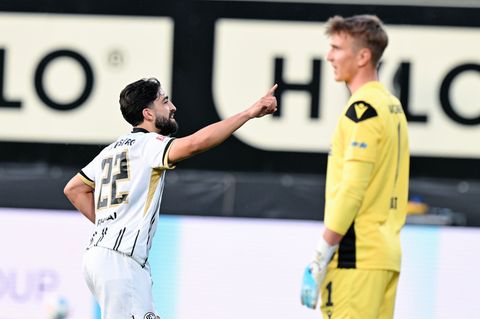 Der Karlsruher SC hat das Gastspiel in Elversberg klar verloren. Foto: Uwe Anspach/dpa