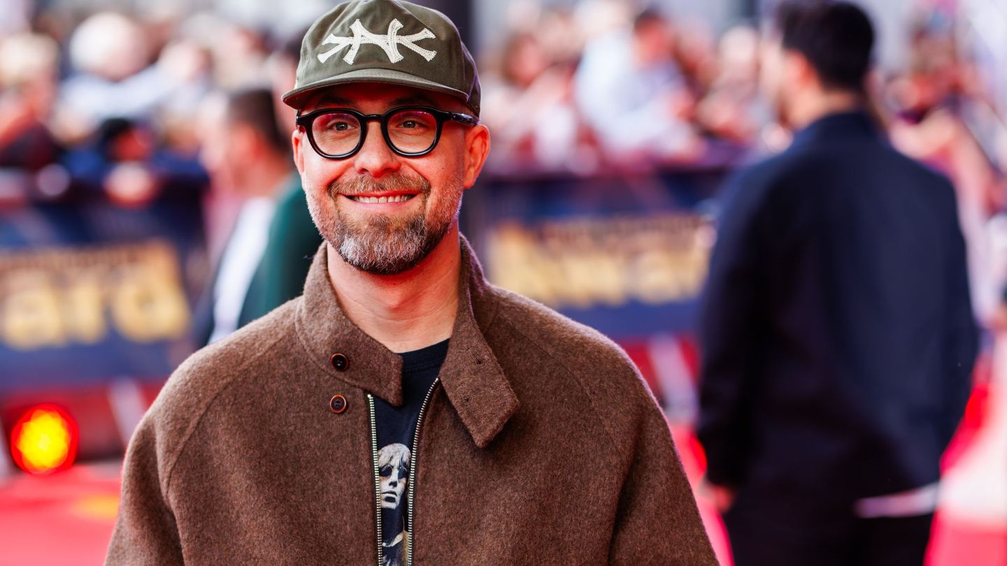 Leute: Lieber nicht live: Mark Forster bringt FCK kein Glück