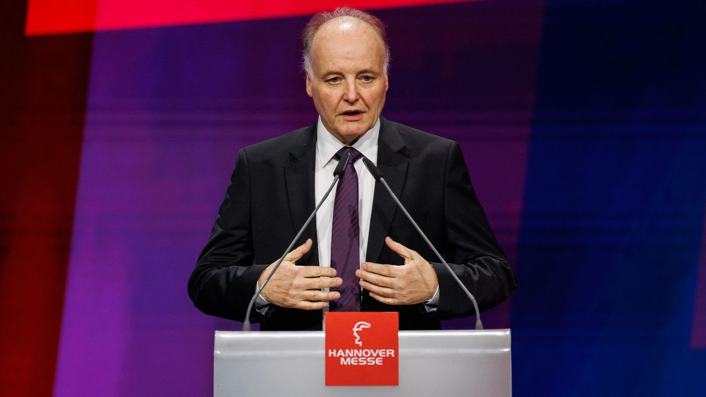 ZVEI-Präsident Gunther Kegel sieht die am Montag beginnende Hannover Messe als wichtiges Schaufenster für die Elektro- und Digit