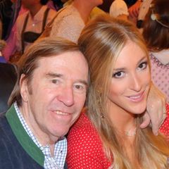 Günter Netzer: Tochter Alana freut sich über Nachwuchs.
