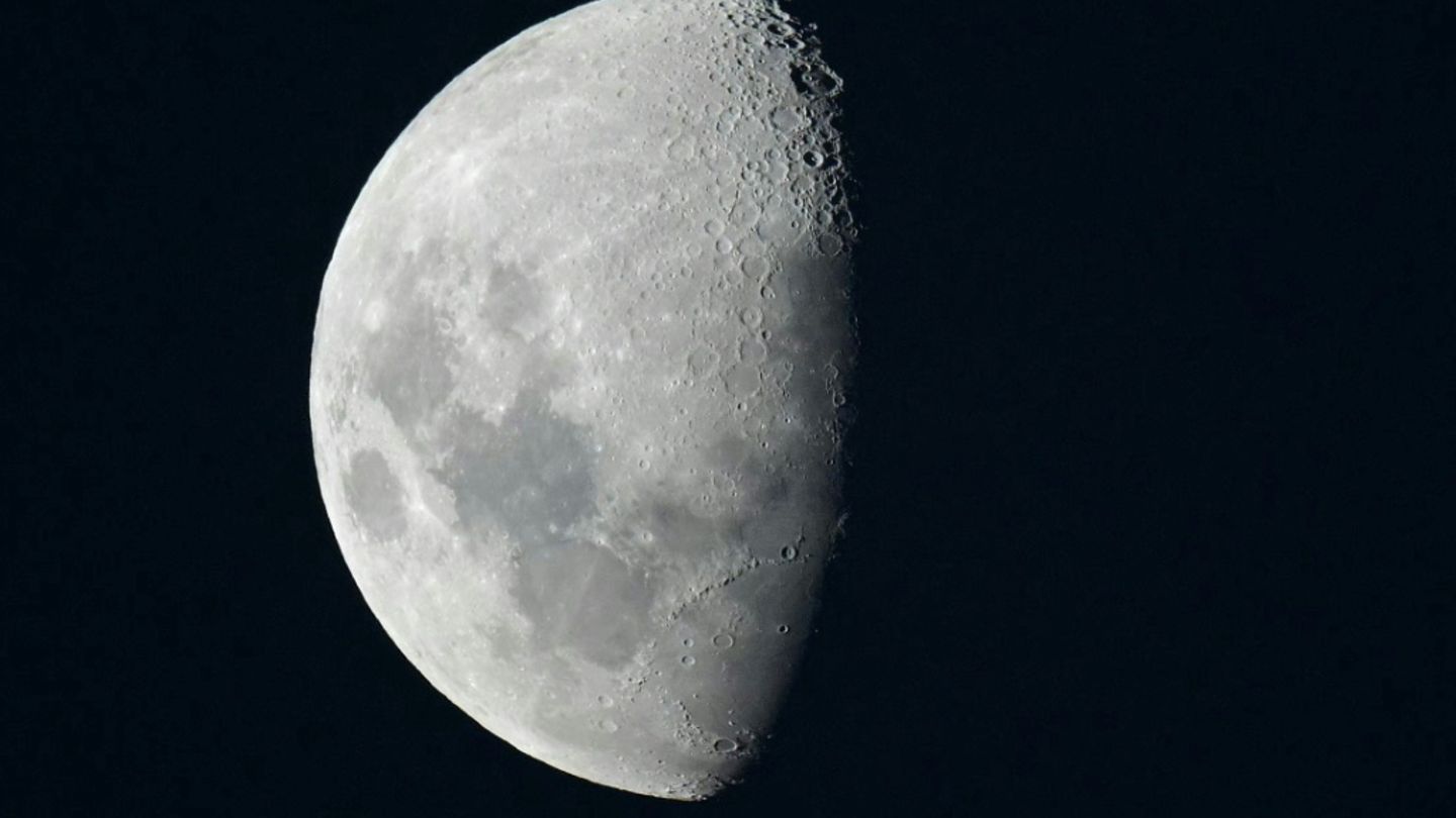 Ein Deutscher soll als erster Europäer zum Mond fliegen