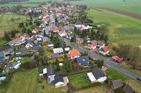 B2, B107, B183a - im 300-Seelen-Ort Wellaune treffen sich gleich drei Bundesstraßen. Eine Ortsumgehung soll Entlastung bringen.