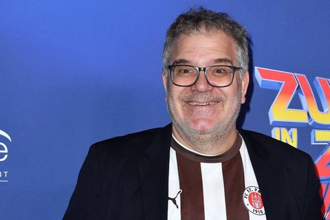 Elton wagt sich mit dem "Traumschiff" auf fremdes Terrain.