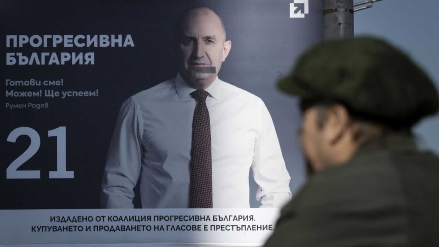 Wahlwerbung für Radews Mitte-Links-Bündnis in Sofia