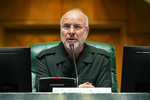 Mohammed Bagher Ghalibaf, Irans Parlamentspräsident, in einer Sitzung des Parlaments (Archivfoto)