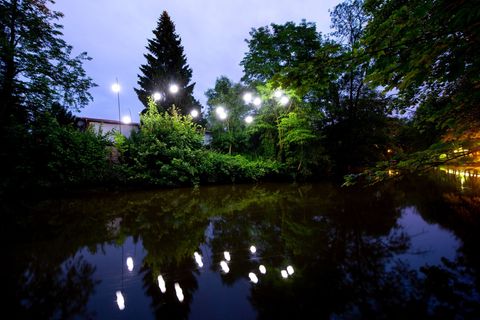 Die beiden unterkühlten Männer wurden aus der Oker gerettet und in ein Krankenhaus gebracht. (Symbolbild) Foto: Hauke-Christian