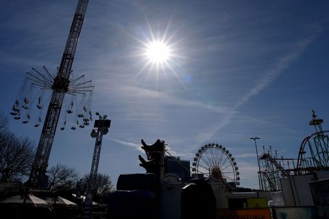 Auf dem Heiligengeistfeld war in den vergangenen vier Wochen viel los. (Archivbild) Foto: Marcus Brandt/dpa