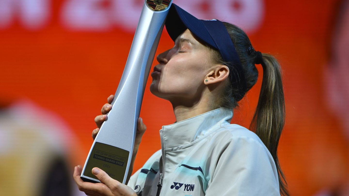 Die verdiente Siegerin in Stuttgart: Jelena Rybakina. Foto: Marijan Murat/dpa