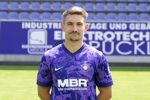 Julian Guttau vom FC Erzgebirge Aue markierte gegen den VfB Stuttgart II einen Treffer. (Archivbild) Foto: Sebastian Kahnert/dpa