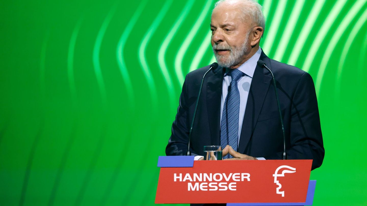 Lula wirbt für die Nutzung grüner Energie. Foto: Michael Matthey/dpa