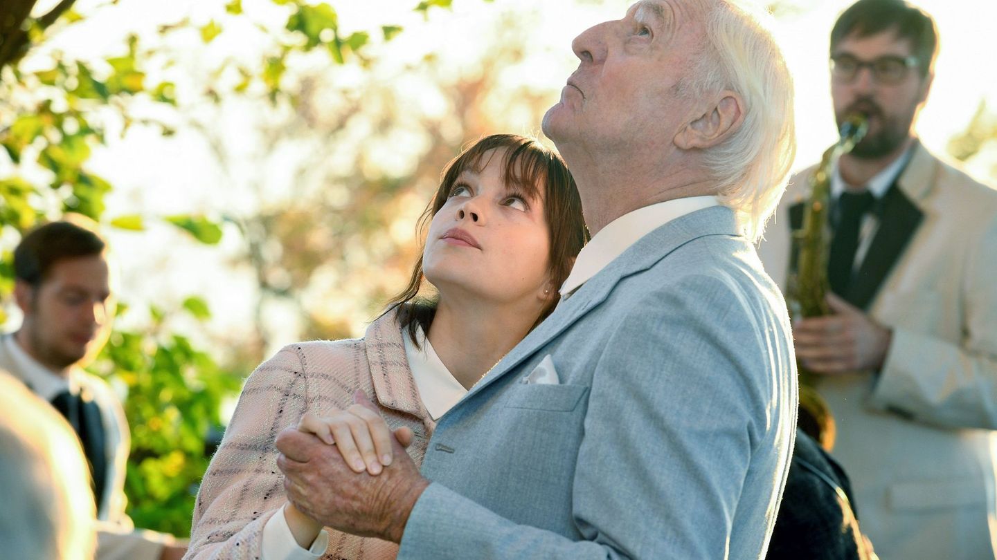 Die Vergesslichkeit der Eichhörnchen: Ein Engel aus der Ukraine