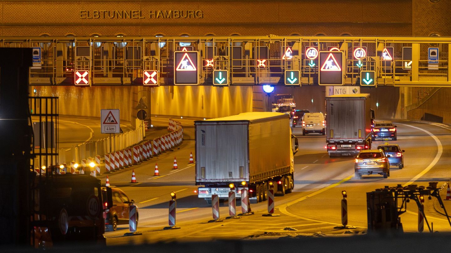 Bauarbeiten: Elbtunnel und A7 wieder freigegeben