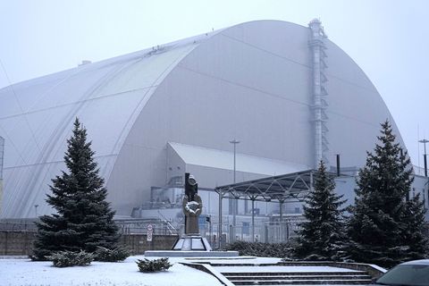 Im ukrainischen Atomkraftwerk Tschernobyl kommt es 1986 zum bis dahin folgenschwersten Reaktorunfall in der Geschichte der zivil