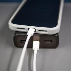 Heute bei Amazon im Angebot: Powerbank mit USB-C Schnellladefunktion (Symbolbild)