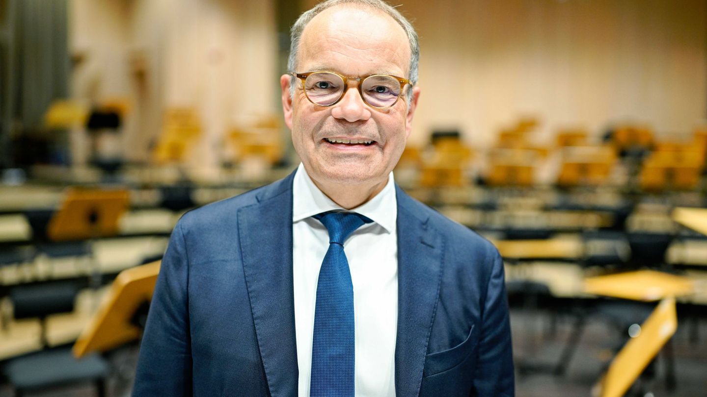 Der 1966 in Bonn geborene Michael Gassmann hat das Intendantenamt von Beat Fehlmann übernommen, der zur Musikakademie in Liechte