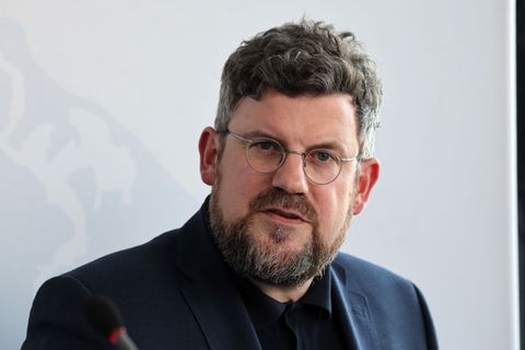 SPD-Fraktionschef Julian Barlen betont, wie wichtig die Unterstützung durch das Bundesprogramm ist. (Archivbild) Foto: Bernd Wüs