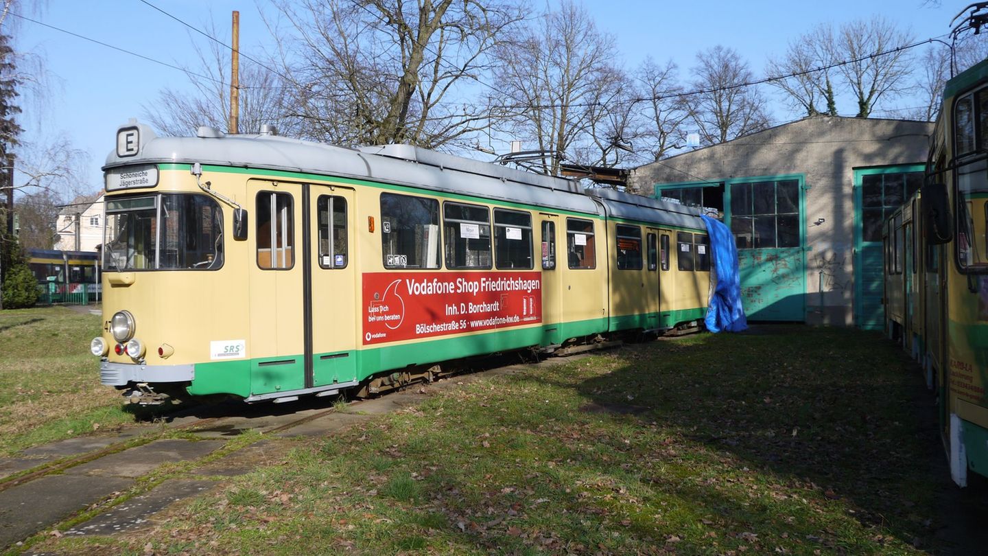 Denkmalschutz: Alte Straßenbahn ist neues Denkmal – Marienkirche "bröckelt"