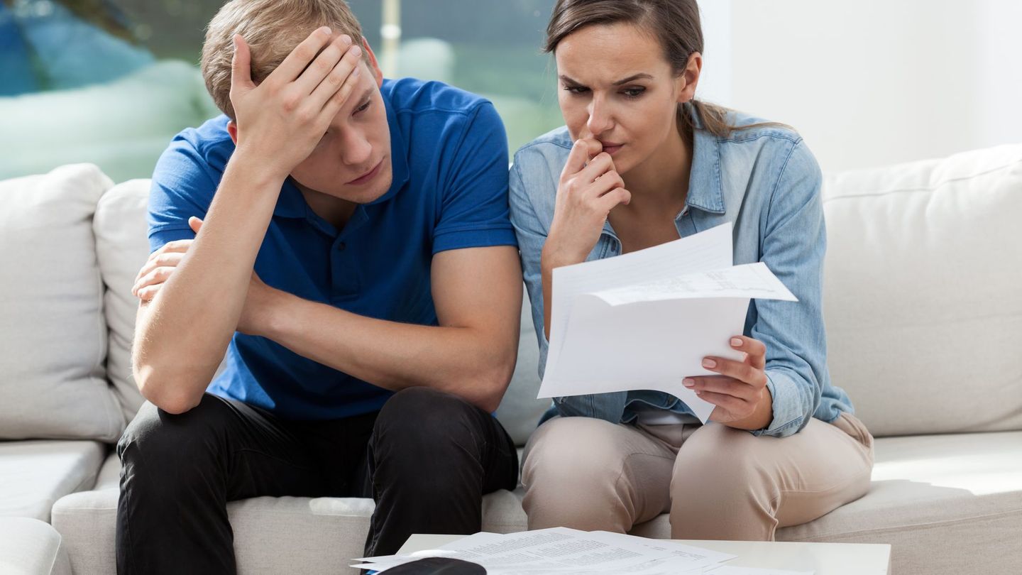 Aufgrund fehlender Sicherheiten oder befristeter Arbeitsverhältnisse haben es junge Menschen oft schwerer, einen Kredit zu bekommen.