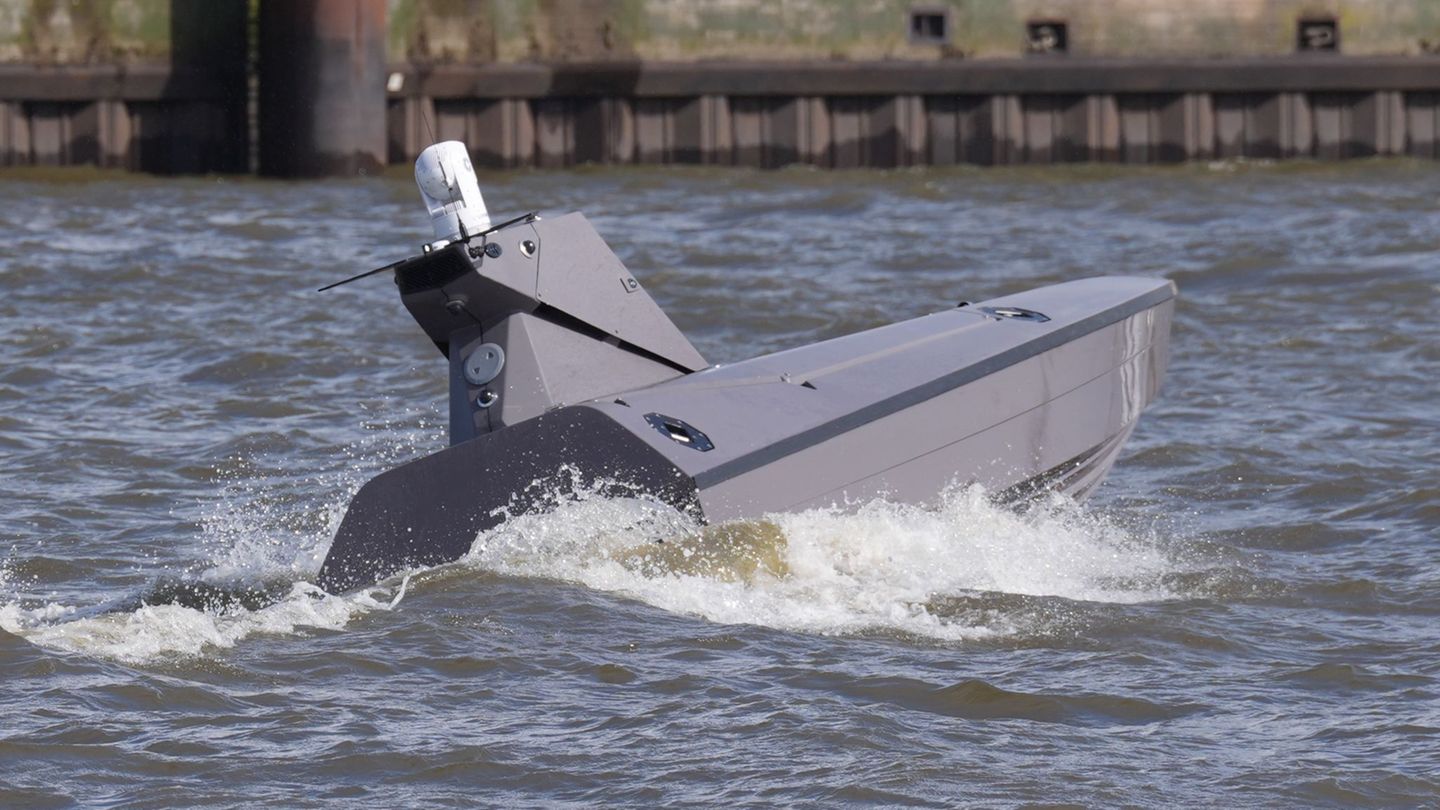 Das Rheinmetall-Drohnenboot ist 8,5 Meter lang. (Archivbild) Foto: Marcus Brandt/dpa