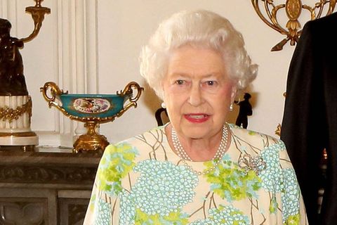 Queen Elizabeth II. saß mehr als 70 Jahre auf dem Thron - da wird es in der offiziellen Biografie einiges zu berichten geben.